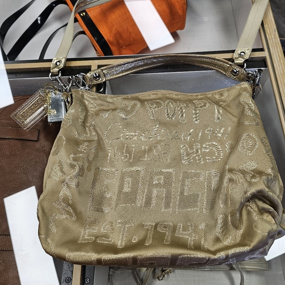 Coach Gold Poppy Bag - Picture 6 of 8